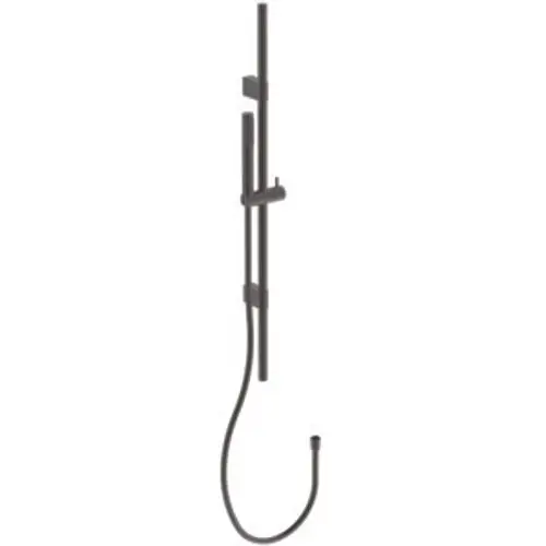 Brausekombination von Ideal Standard aus zwei vertikalen Rohren, mit einem flexiblen Schlauch, der in einem Bogen endet. Das gesamte Design ist schlicht und funktional.